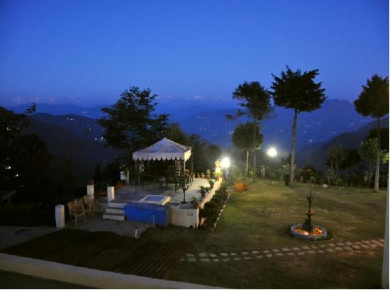 Classic Hill Top Resort Chamba - Luxury Resort Near Mussoorie